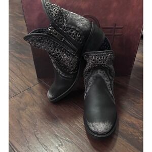Circle G Corral‎ Boots Size 9 New Women's Black Grey Cutout Shortie Ankle